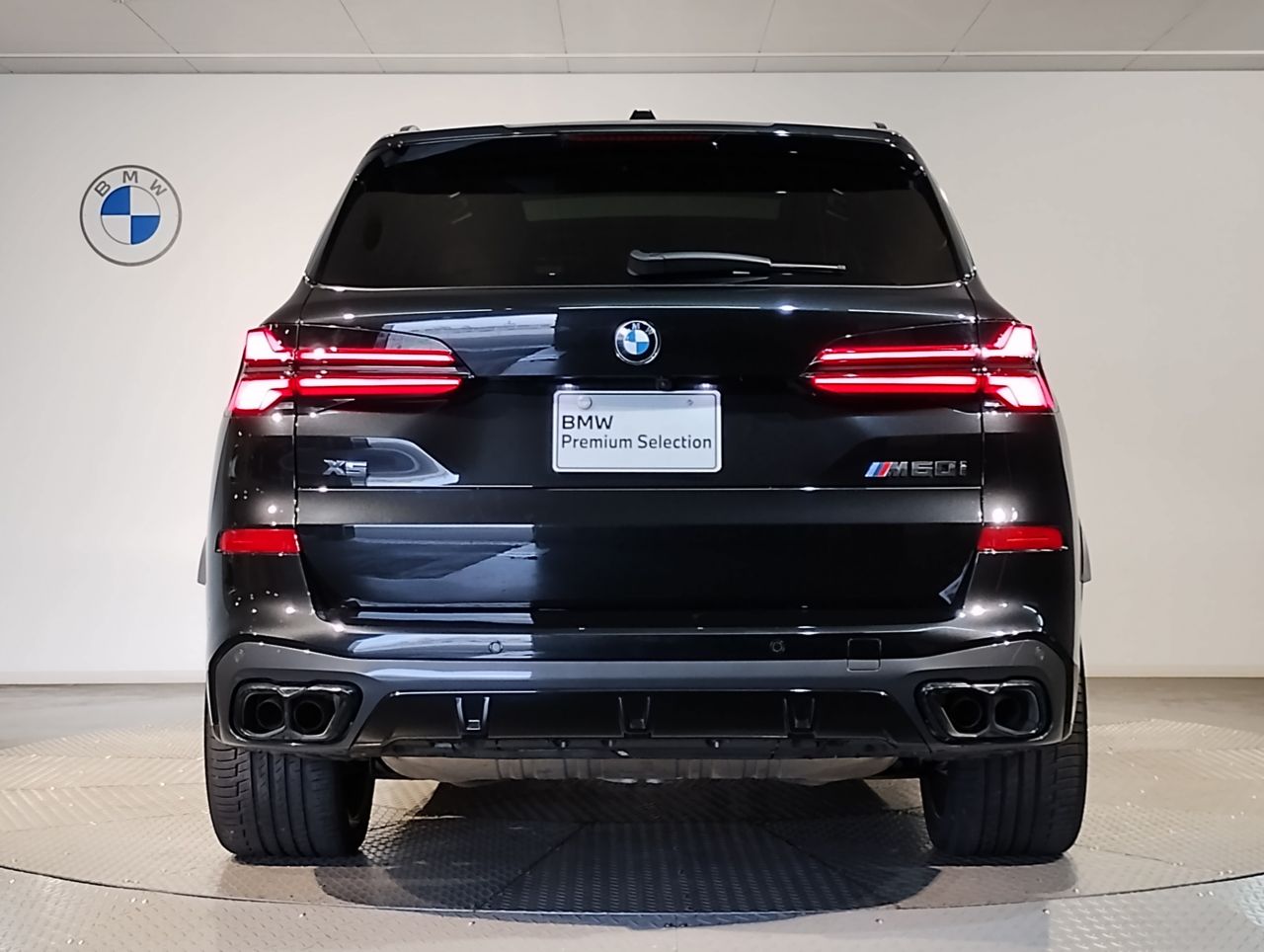 X5 M60i xDrive RHD