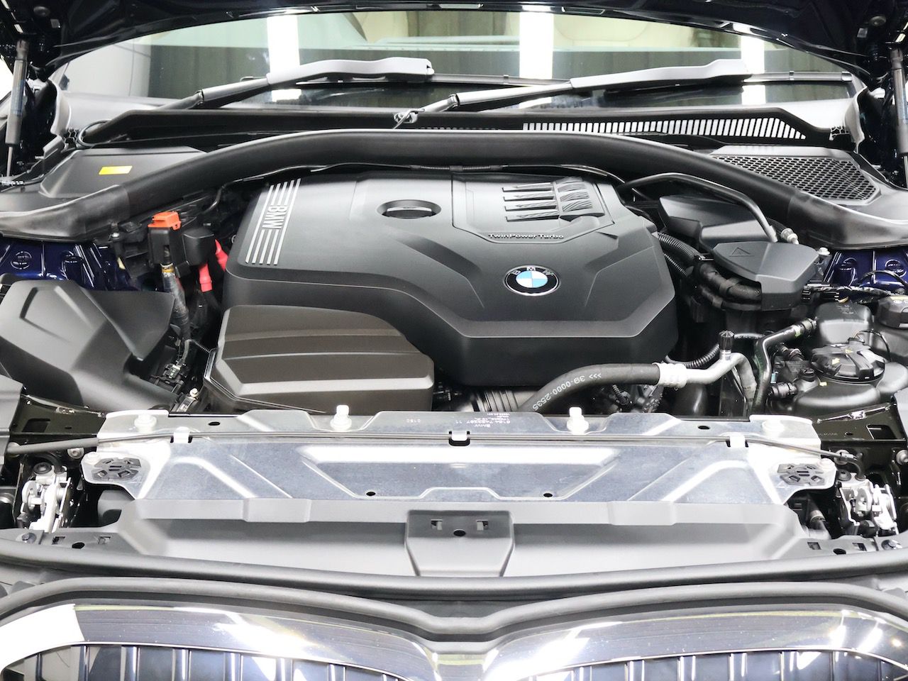 G21 330i Touring RHD