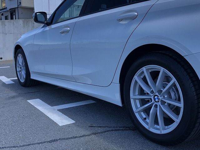 G20 320d xDrive RHD Saloon