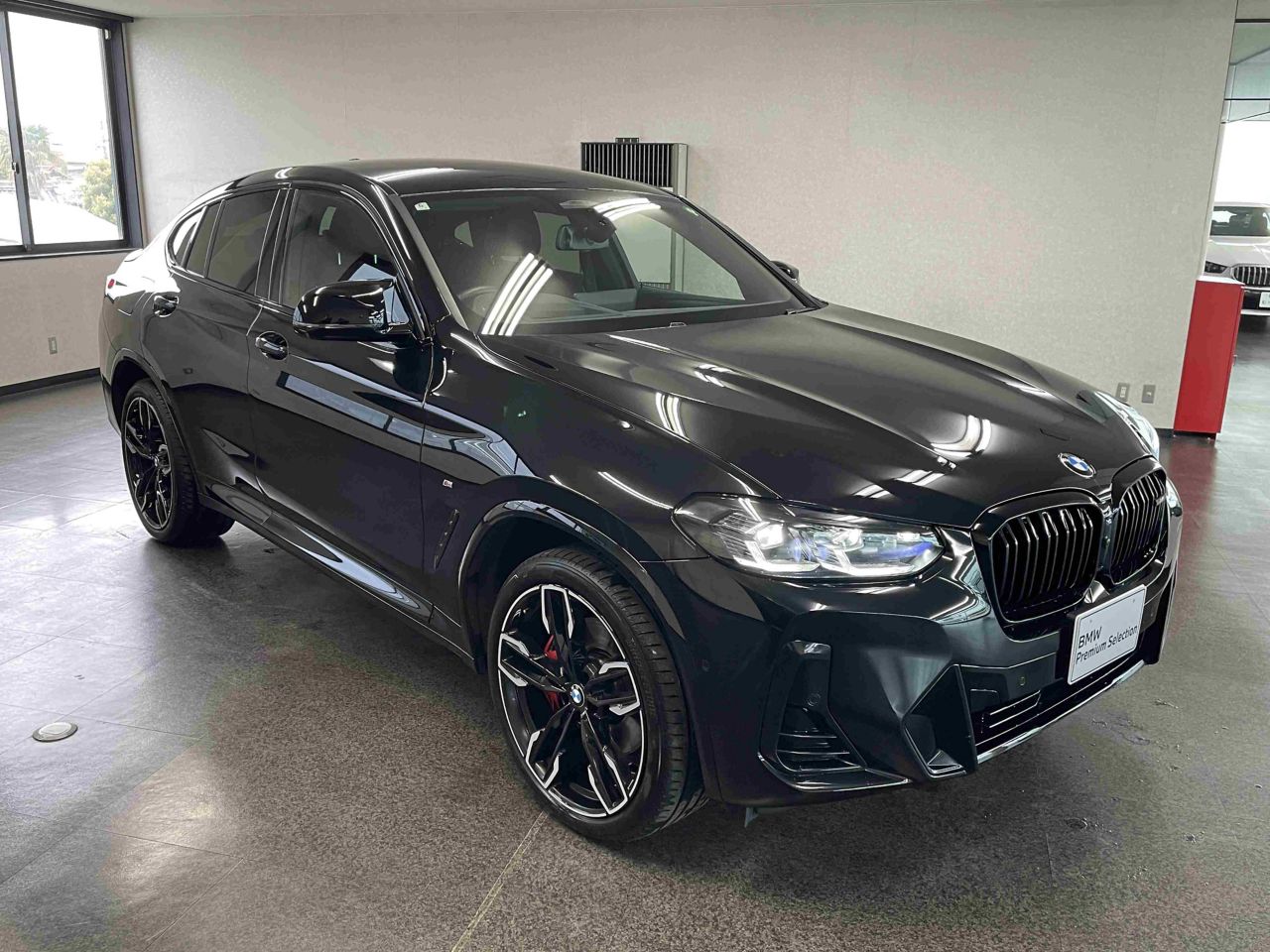 G02 X4 M40i RHD LCI