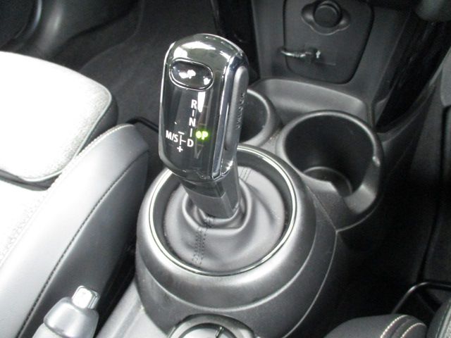 MINI One Hatch RHD F56