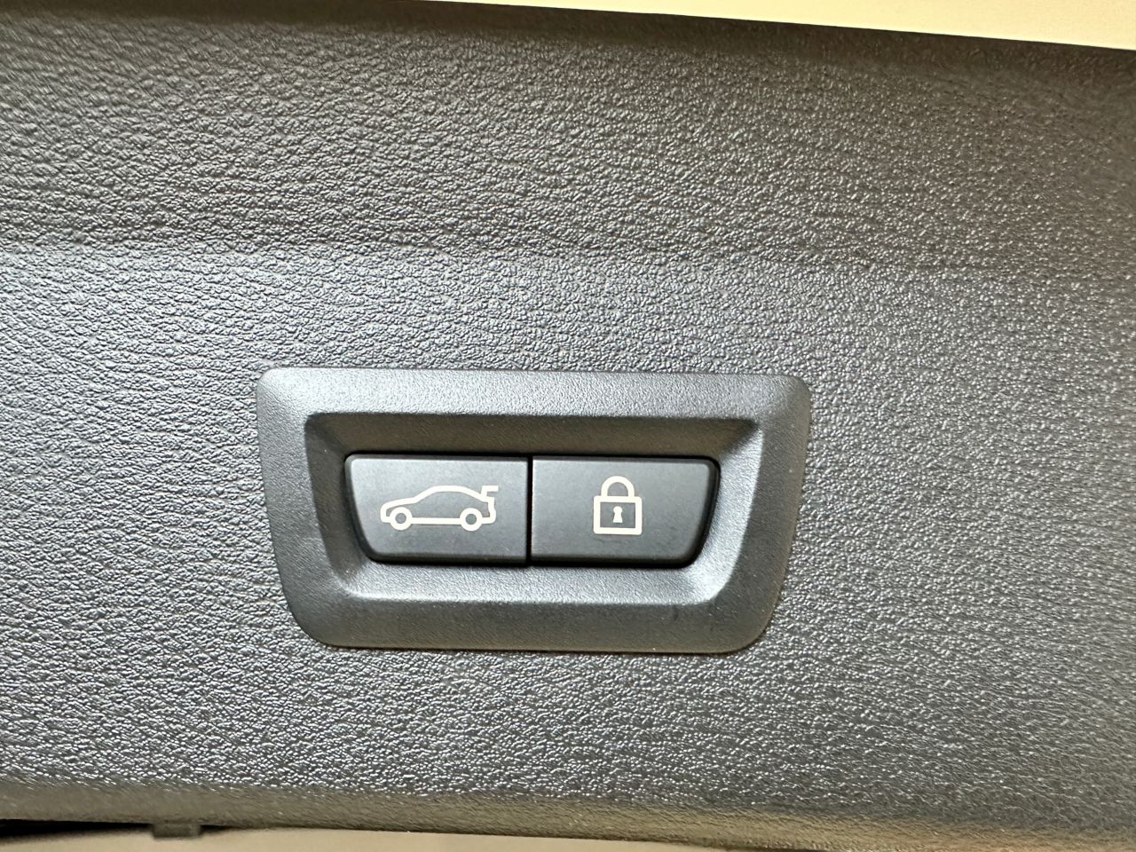 F56 COOPER S D(AT)