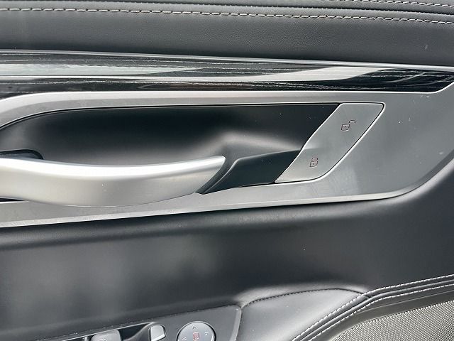 750i xDrive Sedan
