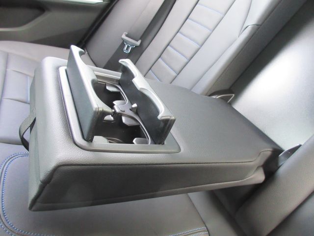 320d xDrive Berline RHD