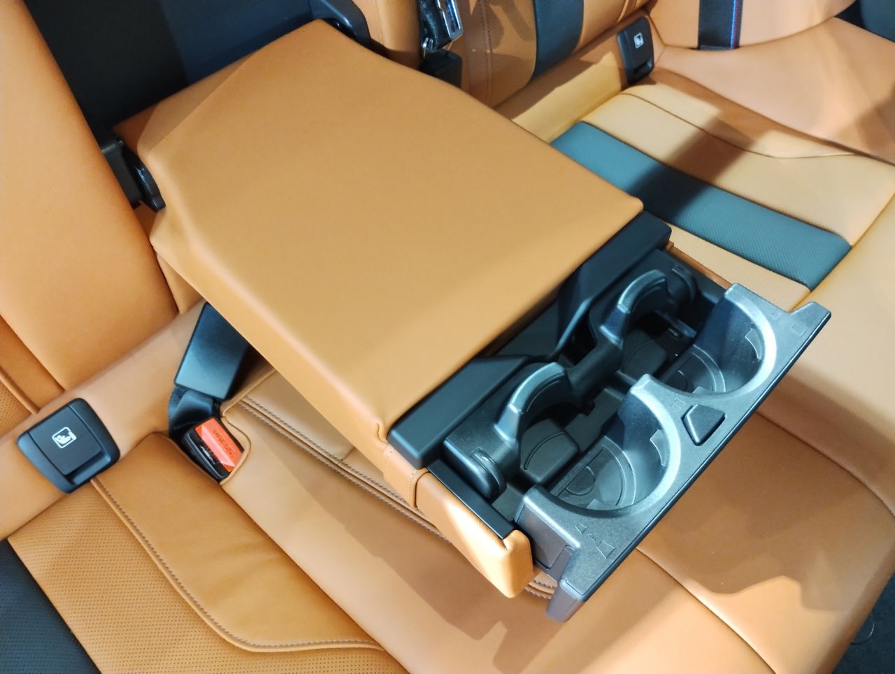 M5 Sedan RHD