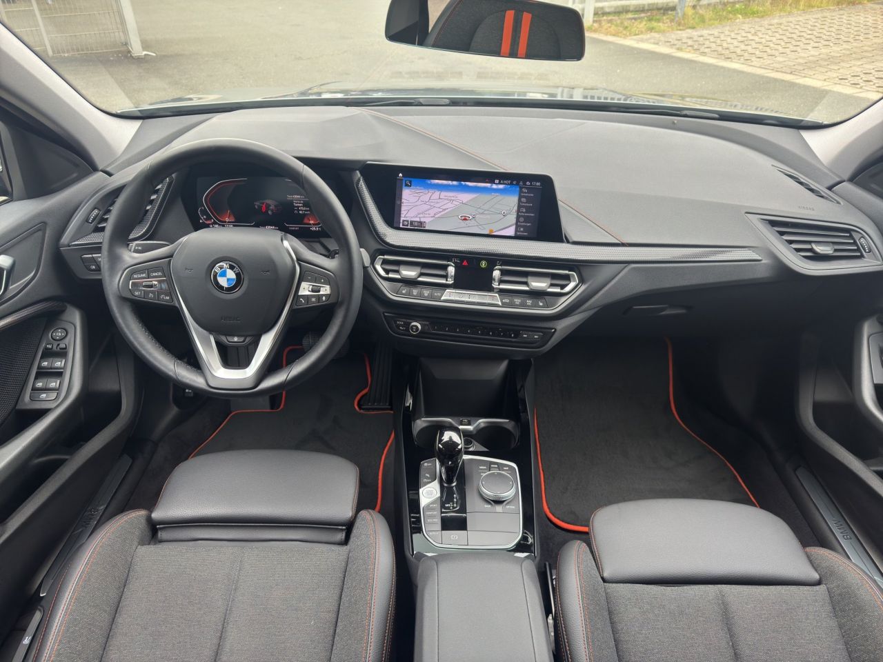 BMW 118