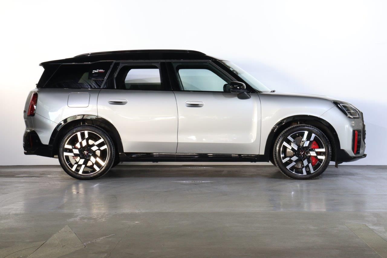 U25 MINI John Cooper Works Countryman ALL4