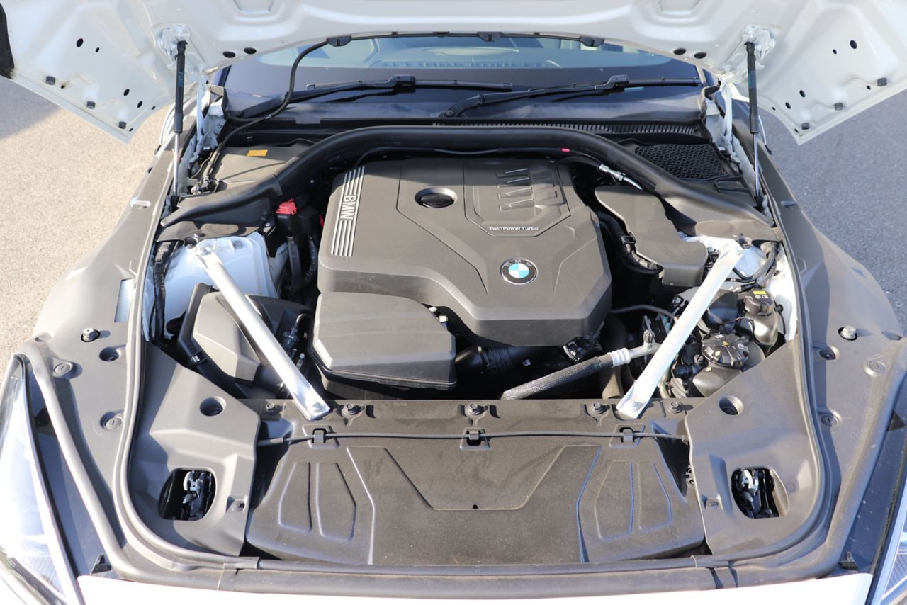 G29 z4 sDrive20i RHD