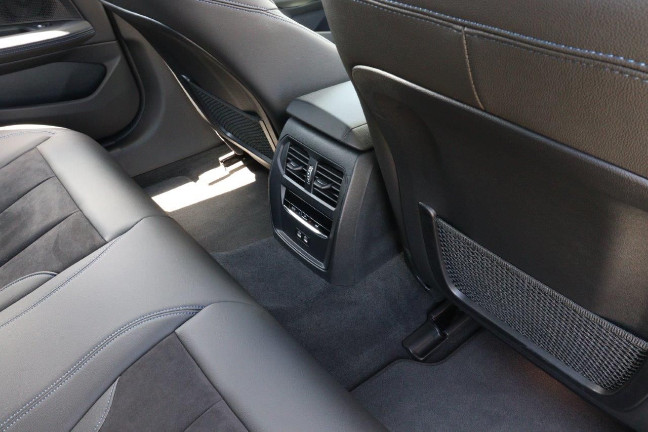 G26 i4 eDrive35 RHD