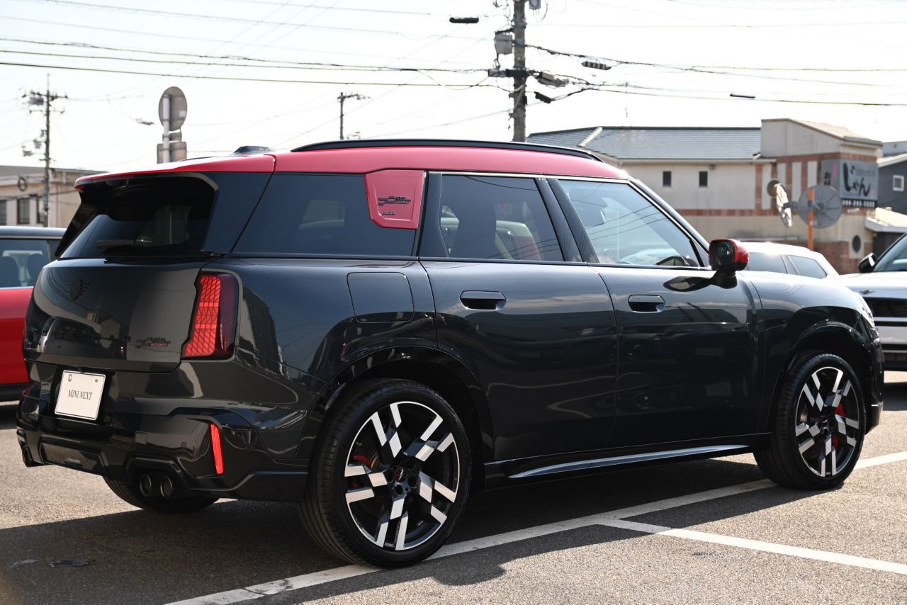 U25 MINI John Cooper Works Countryman ALL4