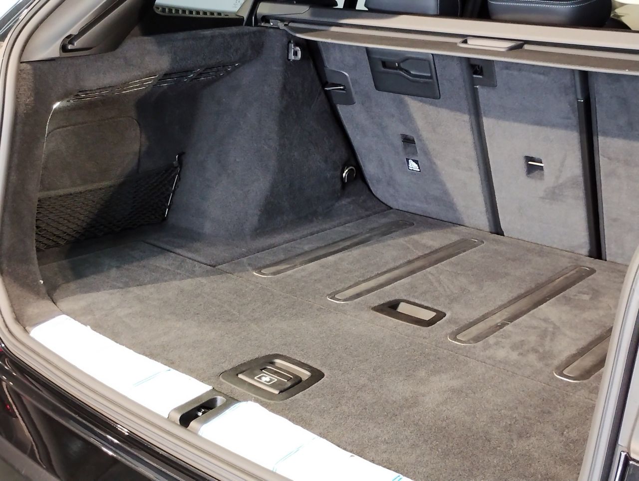 G21 318i Touring