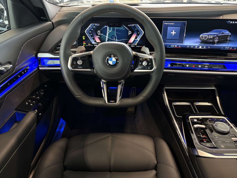BMW 740