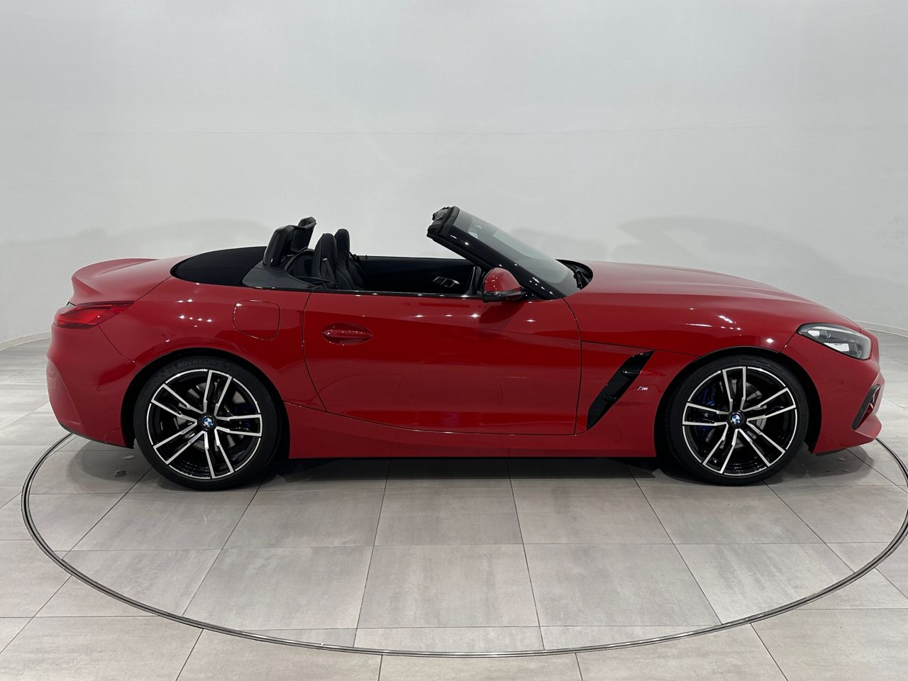 G29 z4 sDrive20i RHD