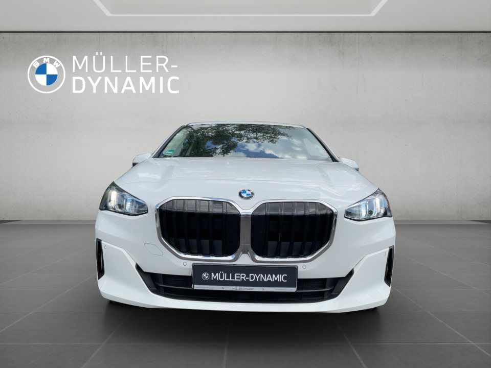 BMW 218