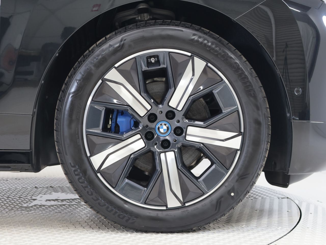 i20 iX xDrive50