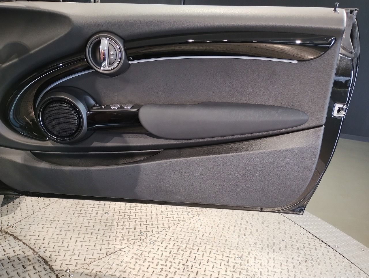 MINI Cooper S Convertible RHD