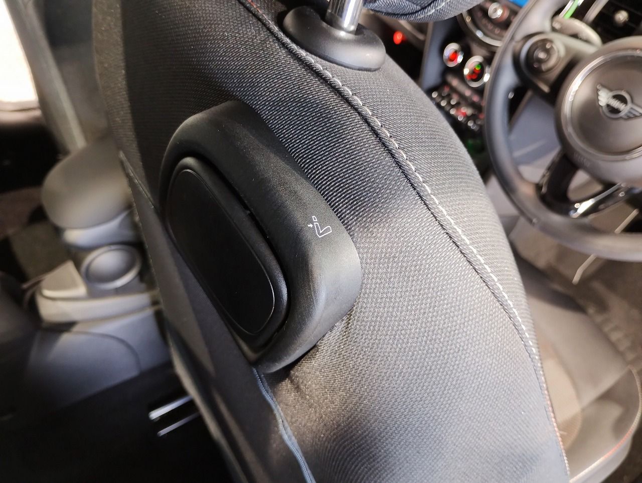 F56 MINI Cooper 3-Door Hatch LCI