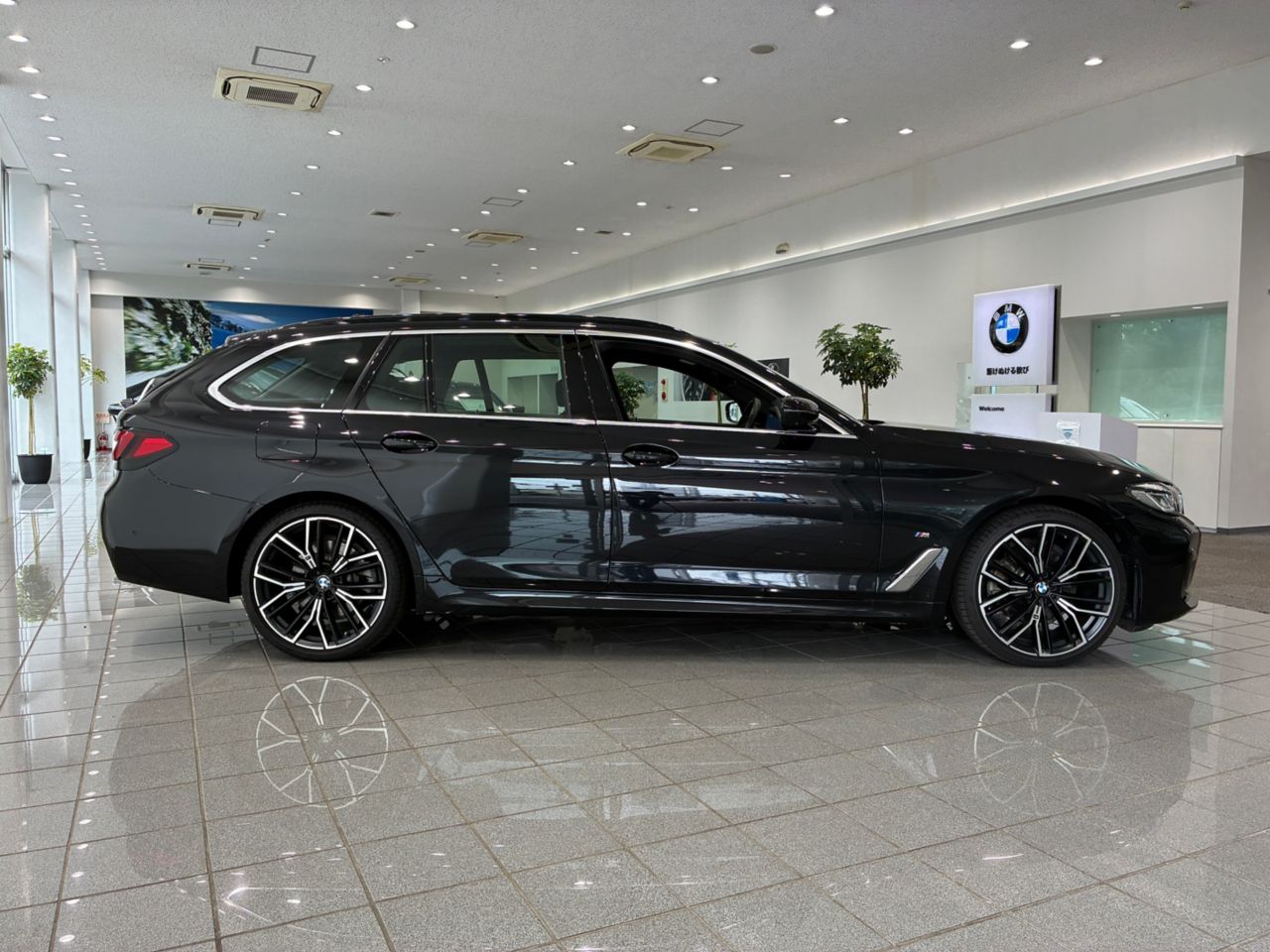 520d xDrive Touring RHD
