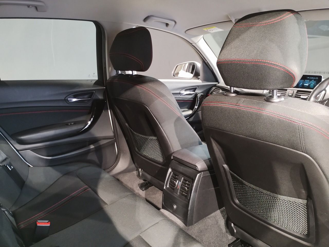 118D 5DOOR RHD