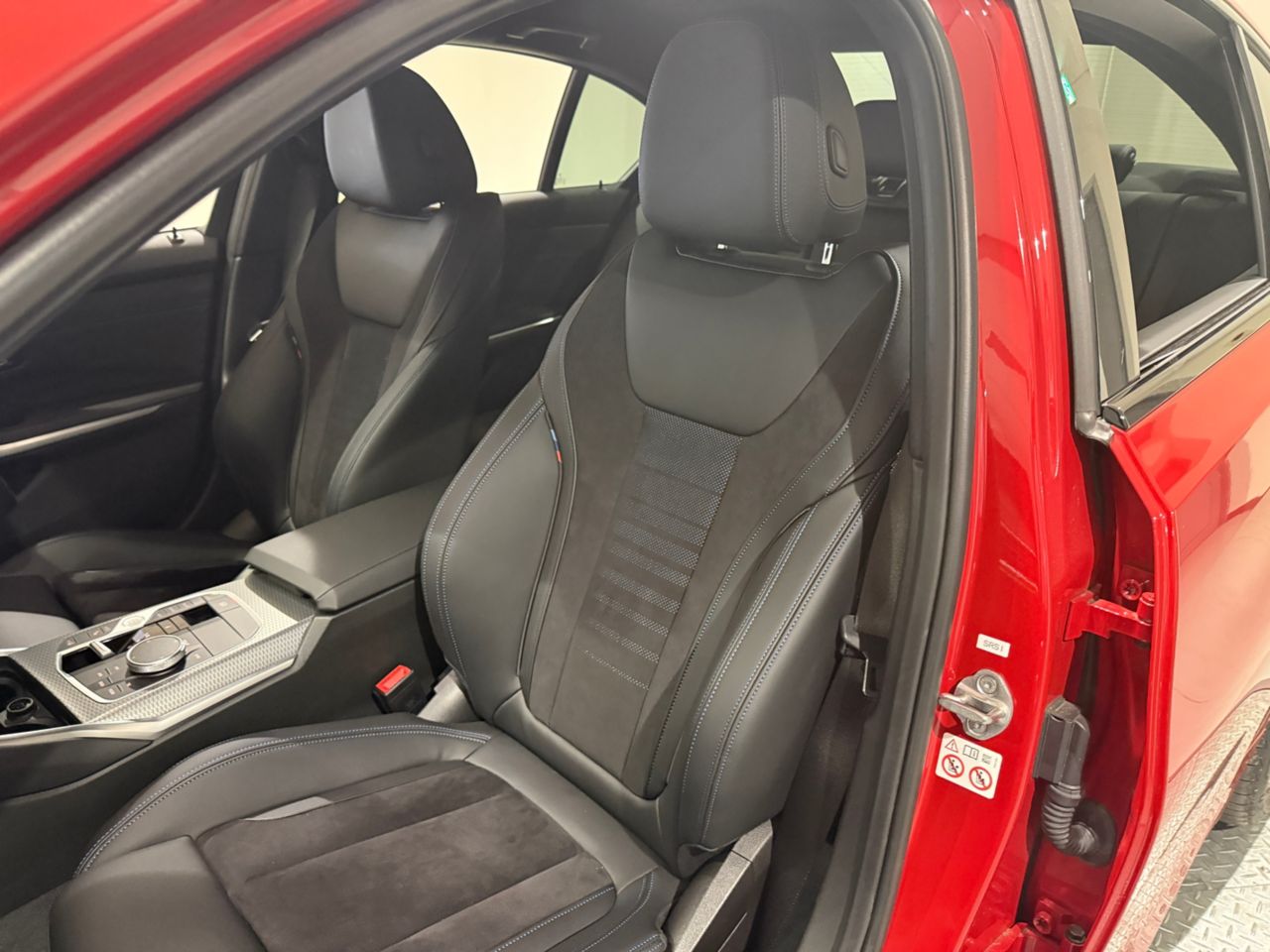 320d xDrive Berline RHD