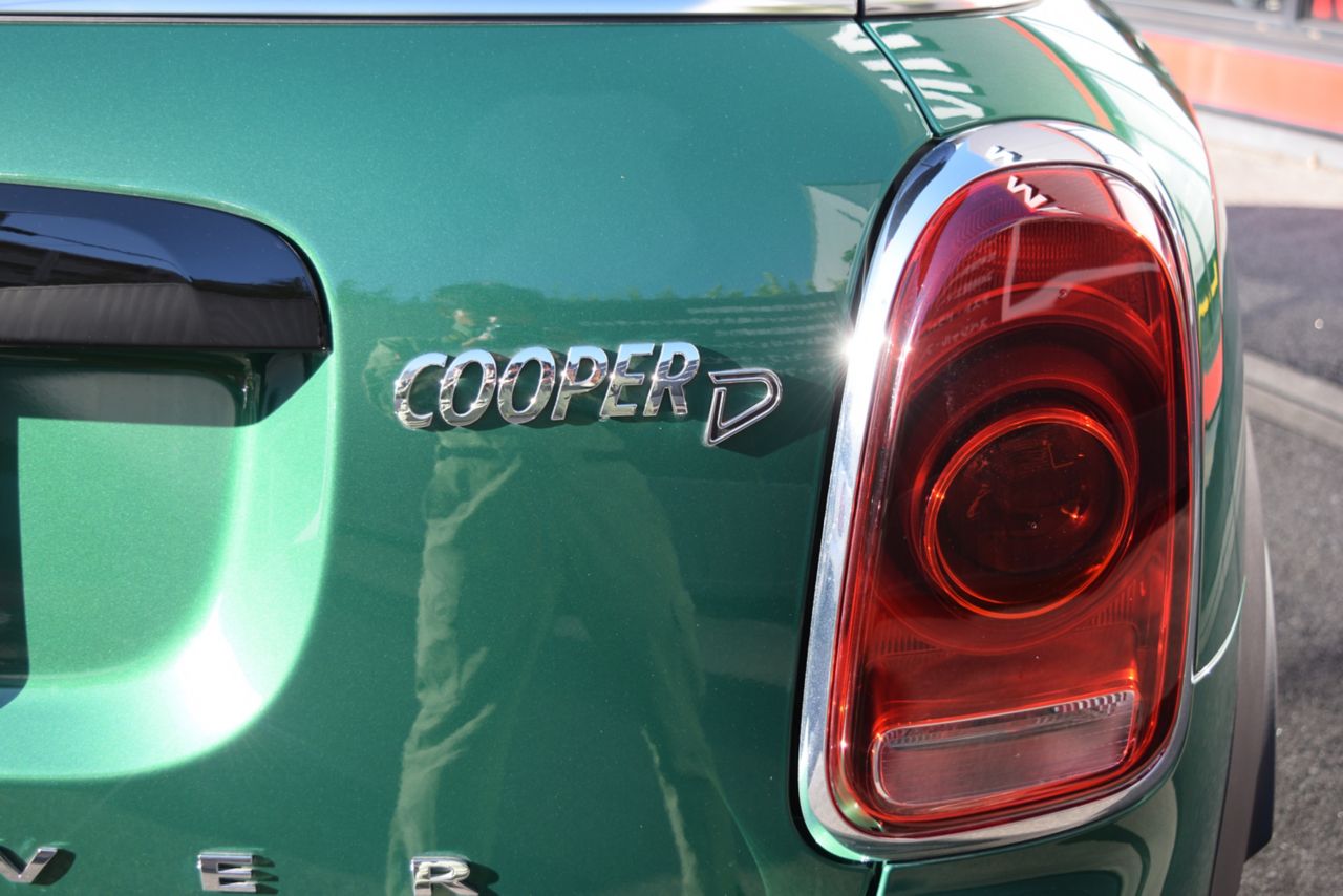 MINI CROSSOVER COOPER D