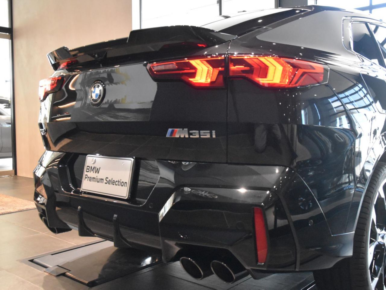 X2 M35i xDrive RHD
