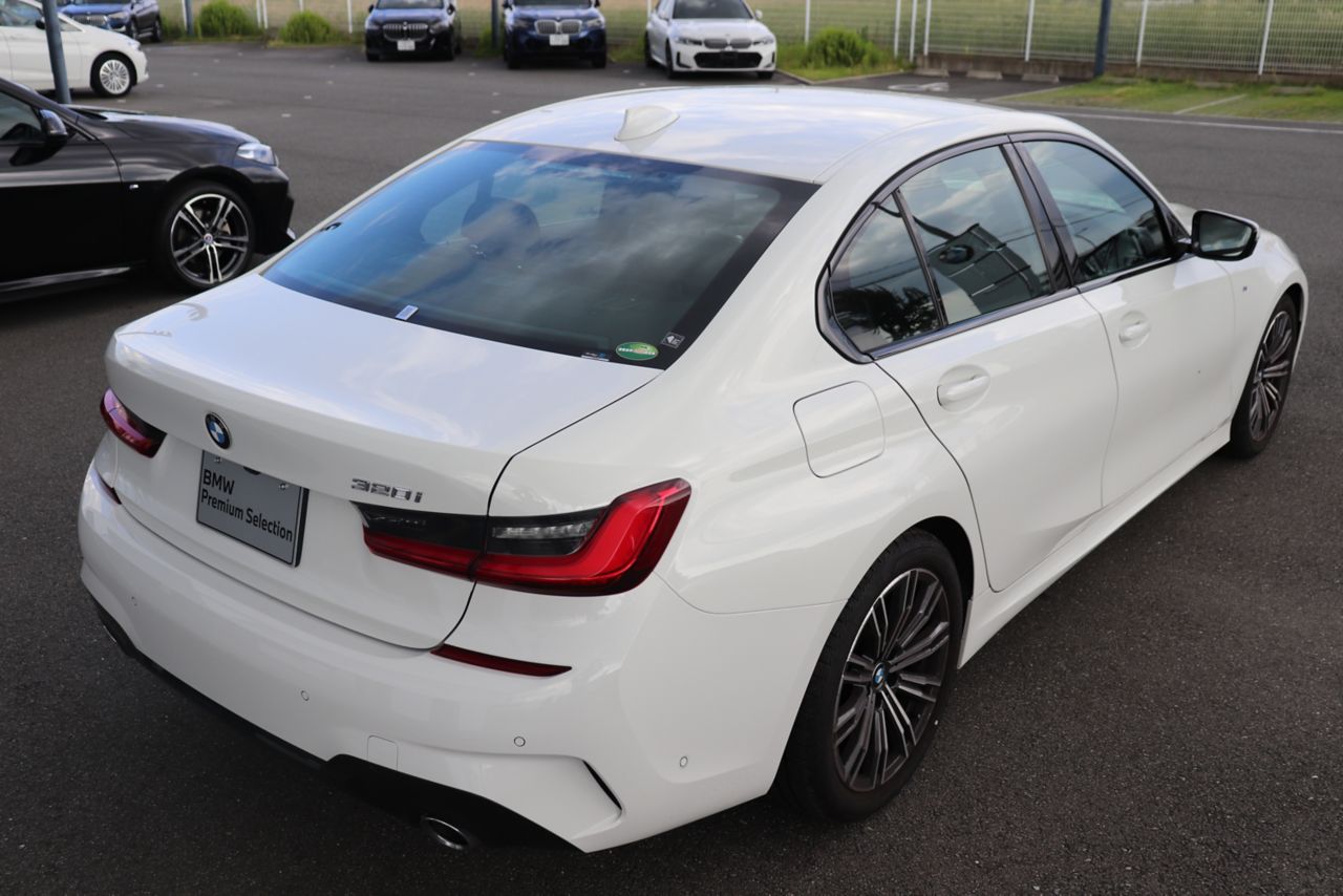G20 320i Saloon RHD MX