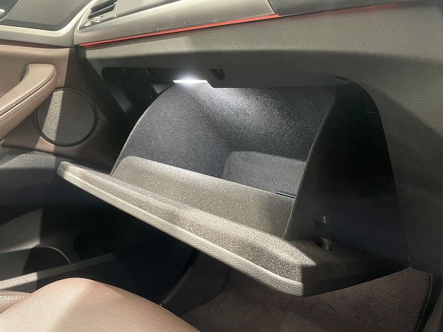 G01 X3 M40d RHD LCI