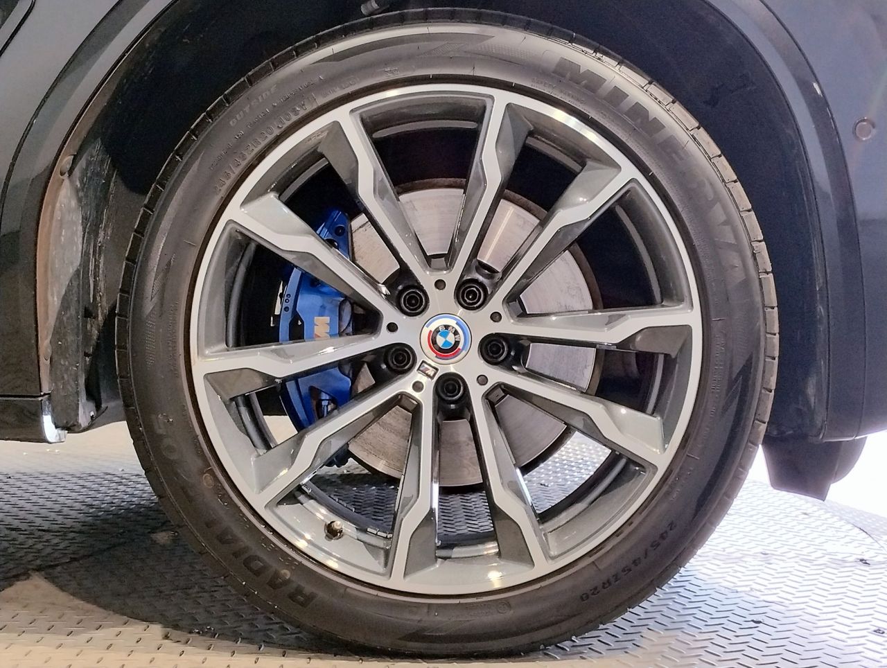 G01 X3 M40d RHD LCI ZA