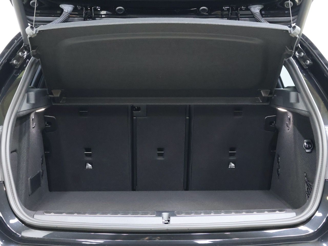 F40 118d Sports Hatch 5-door B47 2.0d