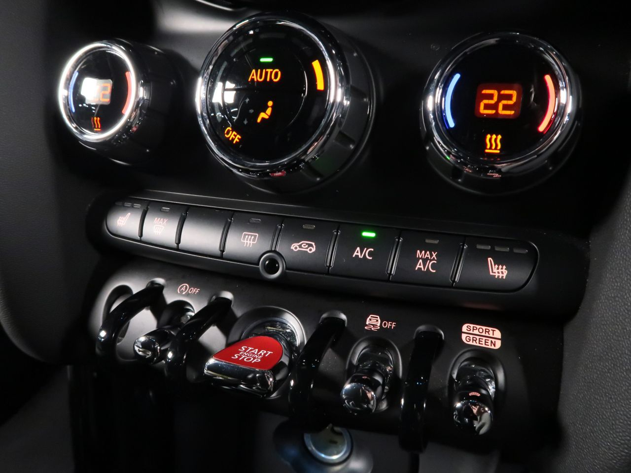 MINI Cooper F56 RHD