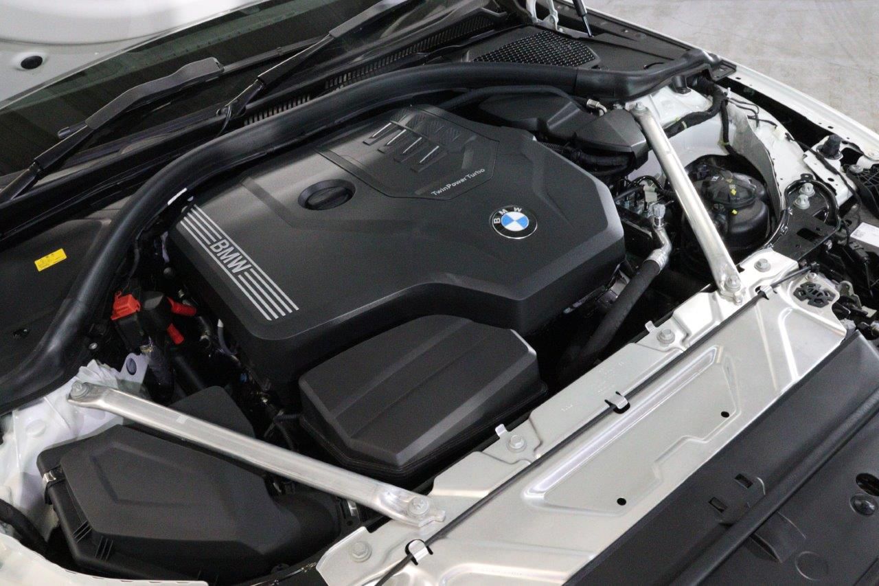 G** ***i G*** C**** ***