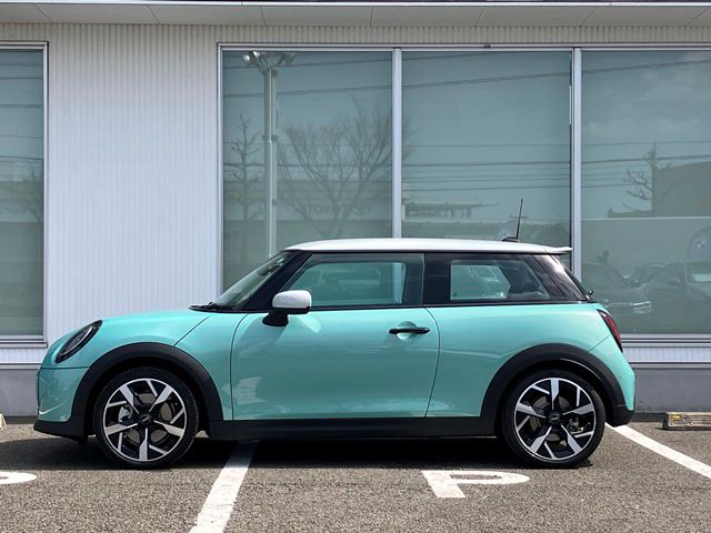 F66 MINI Cooper S 3Dr