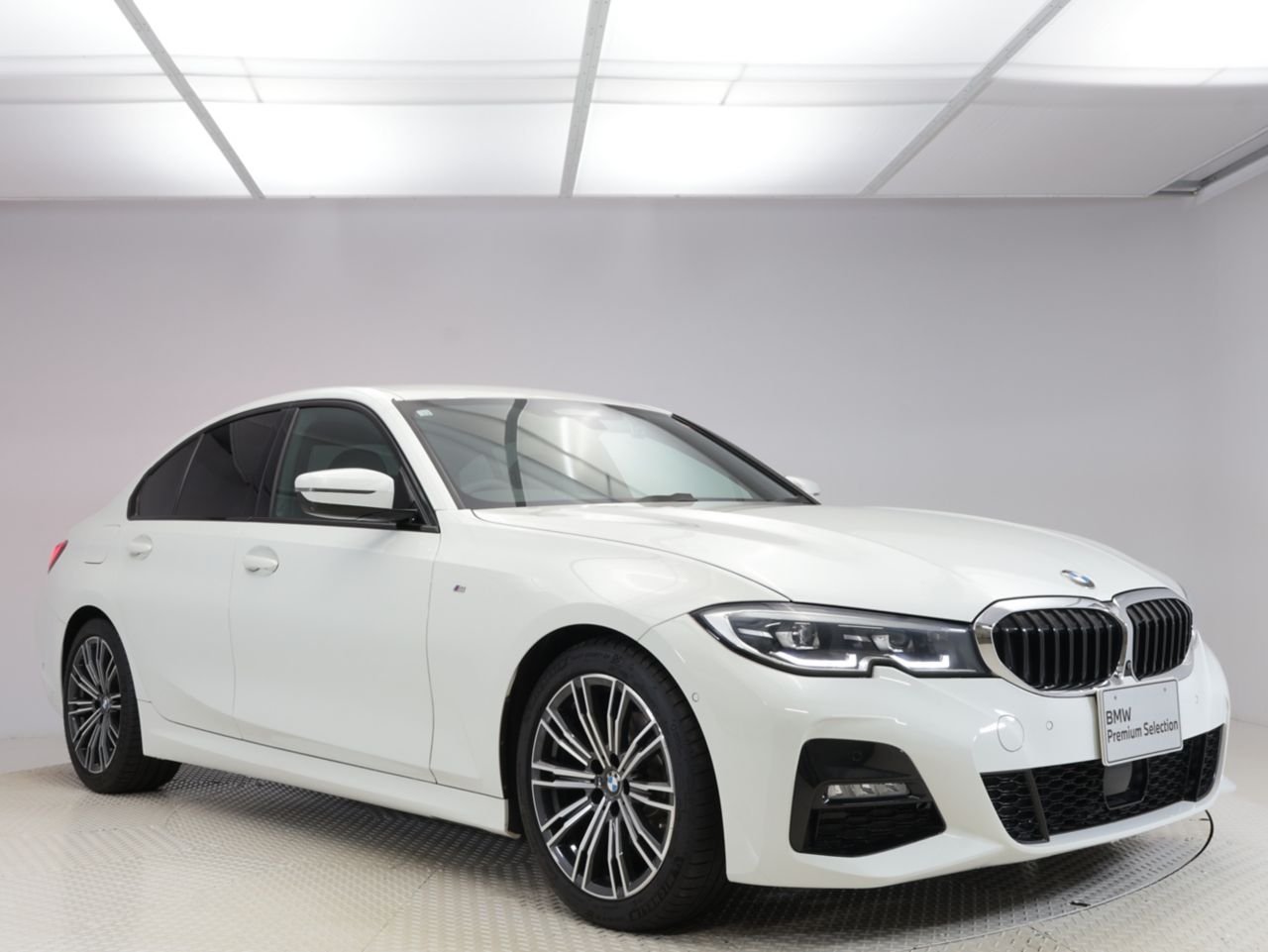 G20 320i Saloon RHD MX