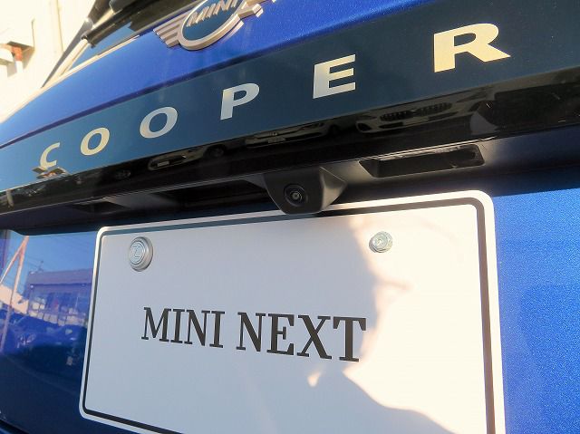 J01 MINI Cooper SE