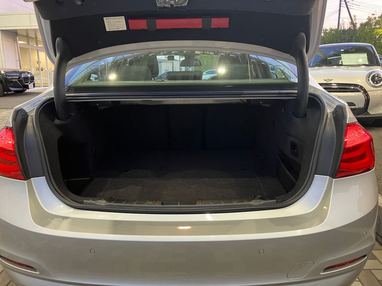 330E IPERFORMANCE SEDAN RHD