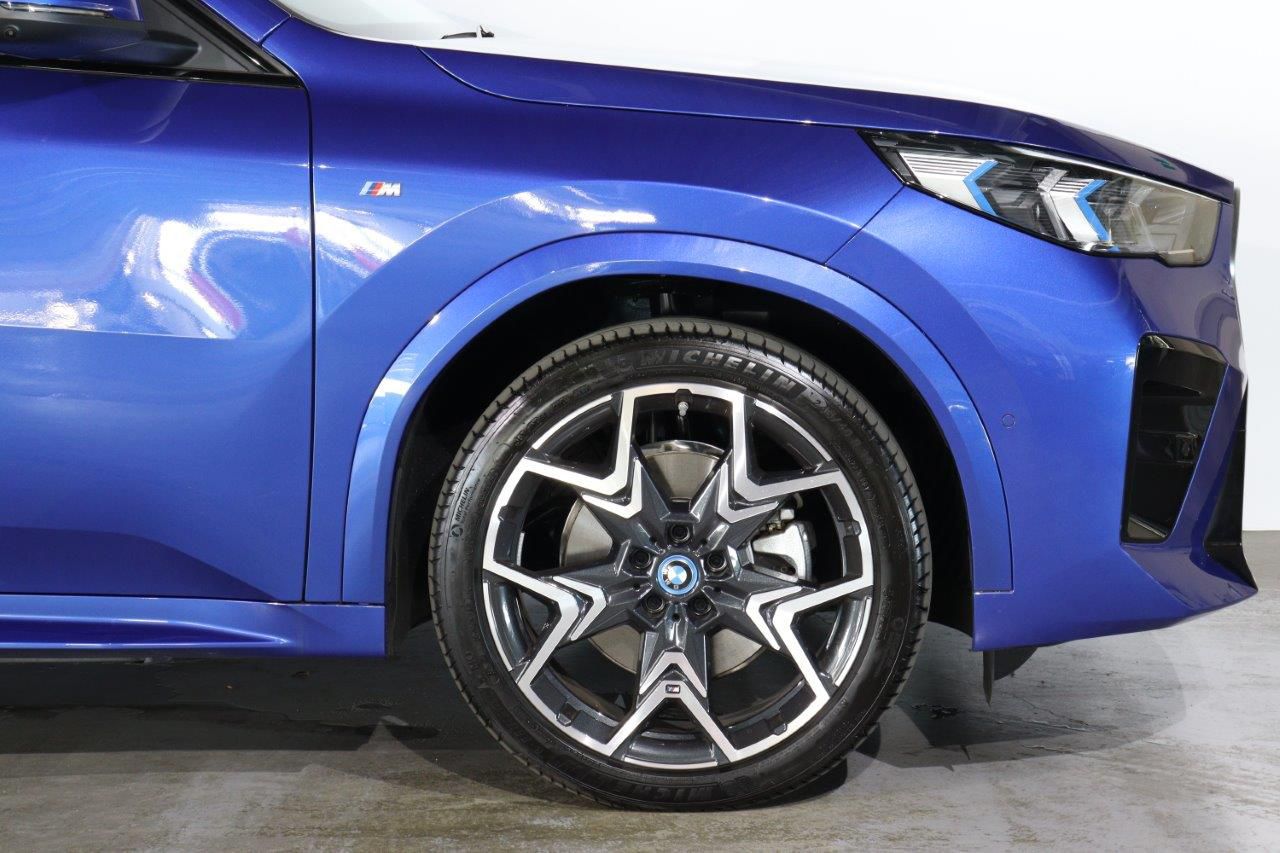 iX2 xDrive30 MSP