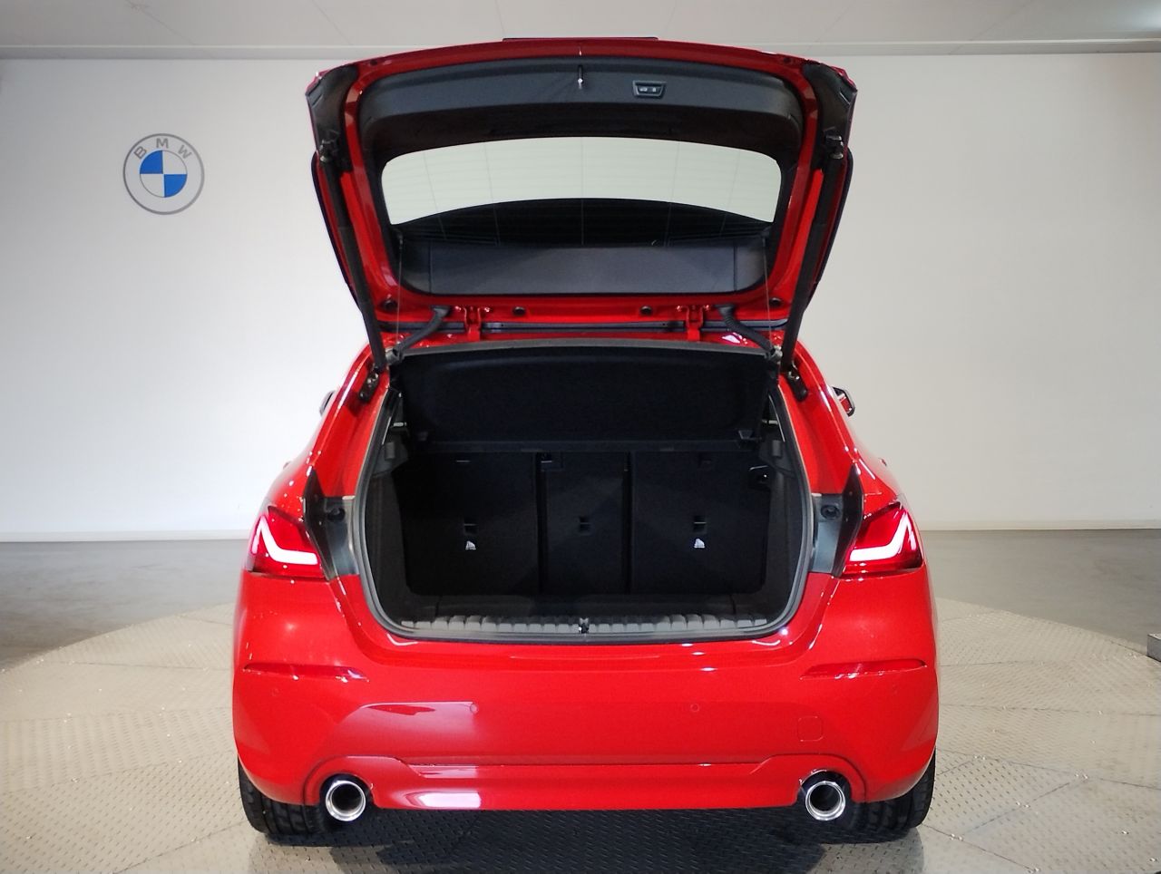 F40 118d Sports Hatch 5-door B47 2.0d