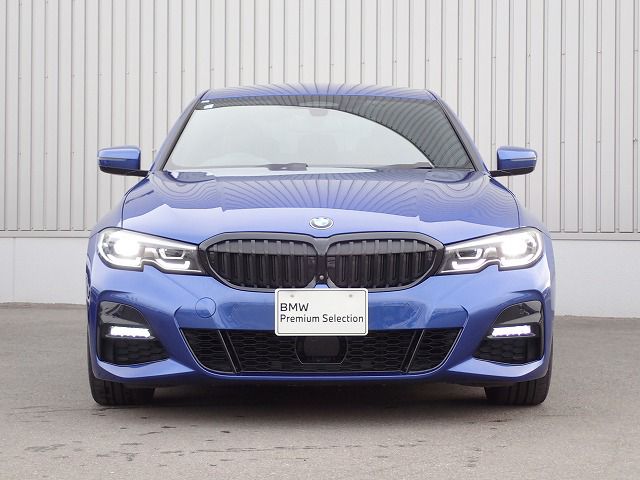G20 330e Saloon RHD