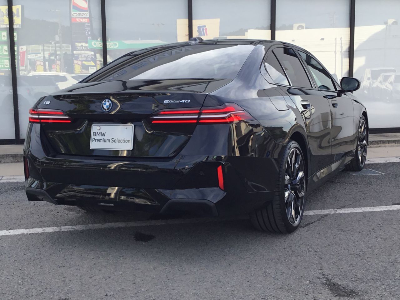 BMW i5 eDrive40 Sedan RHD