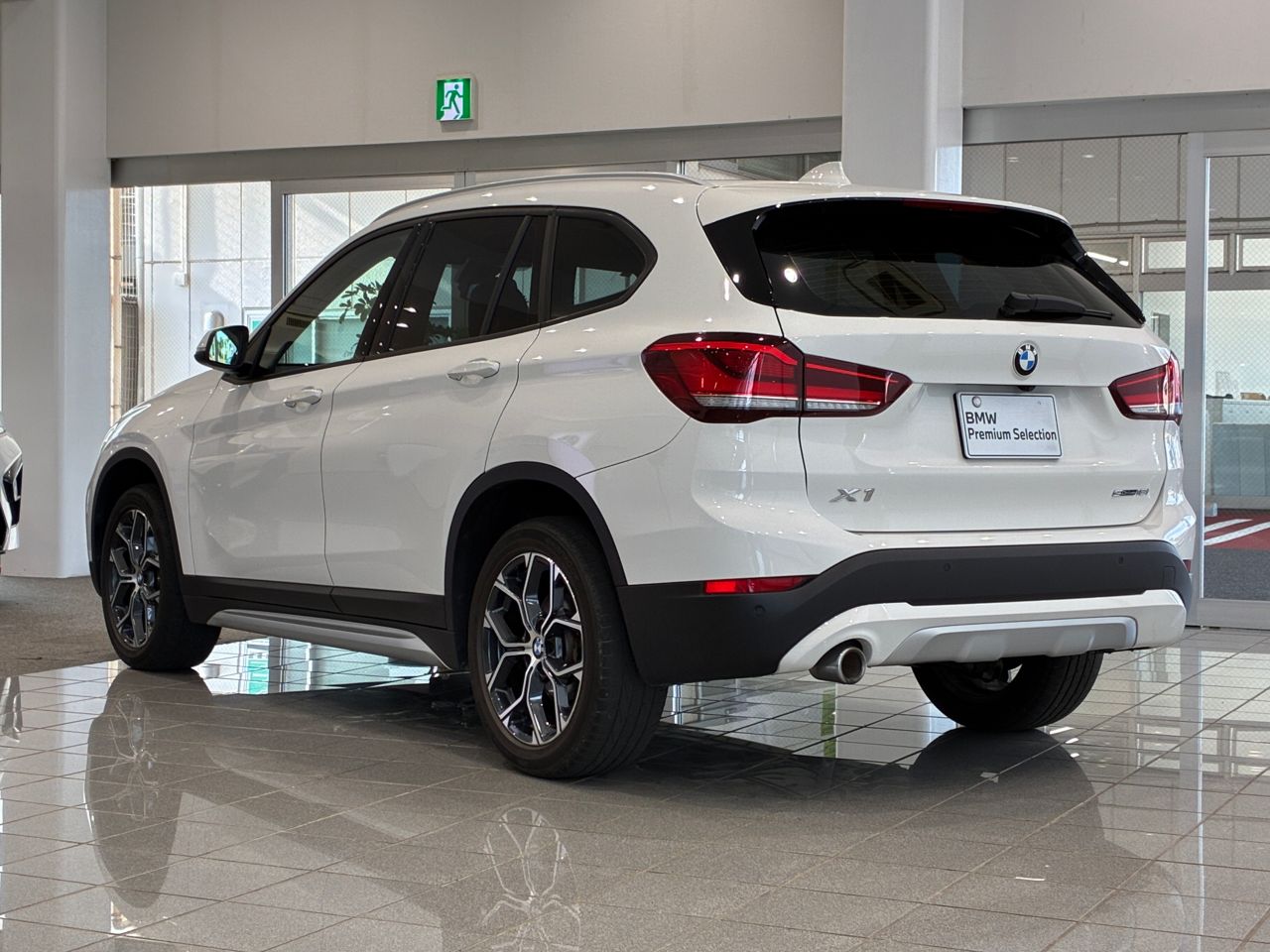 X1 sDrive18i RHD