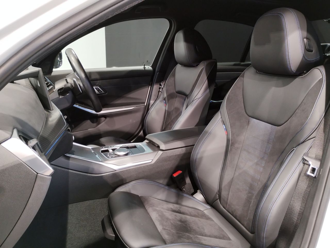 320d xDrive Berline RHD