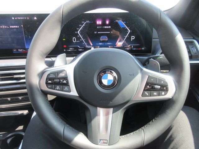320d xDrive Berline RHD