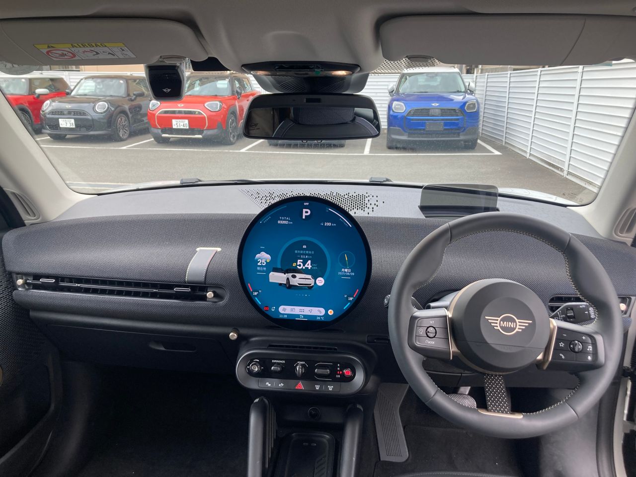 J01 MINI Cooper E