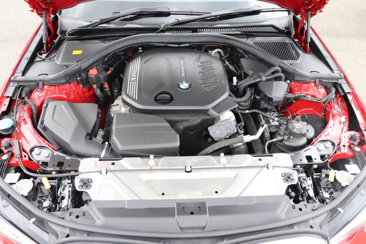 G20 320d xDrive RHD Saloon