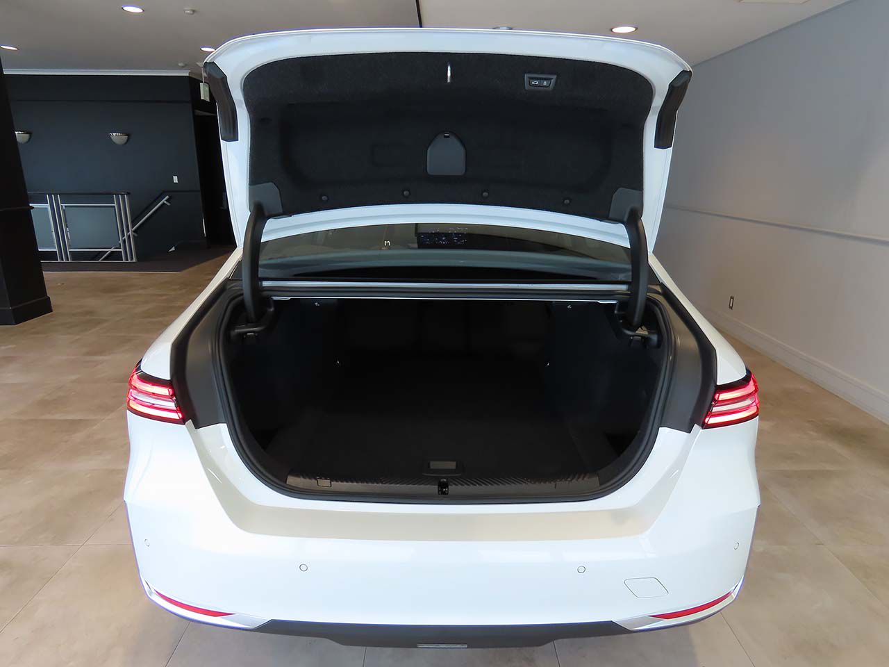 BMW i5 eDrive40 Sedan RHD