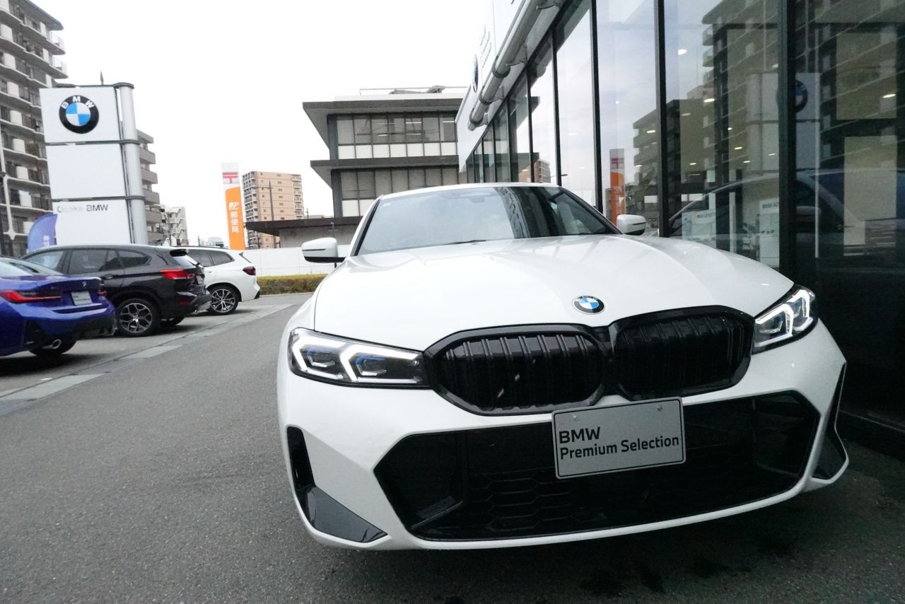 320d xDrive Berline RHD