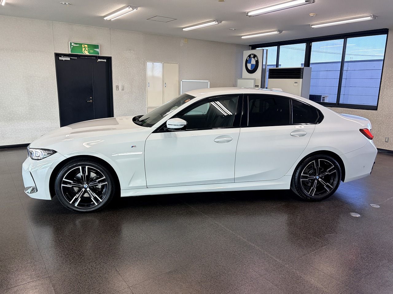 320d xDrive Berline RHD