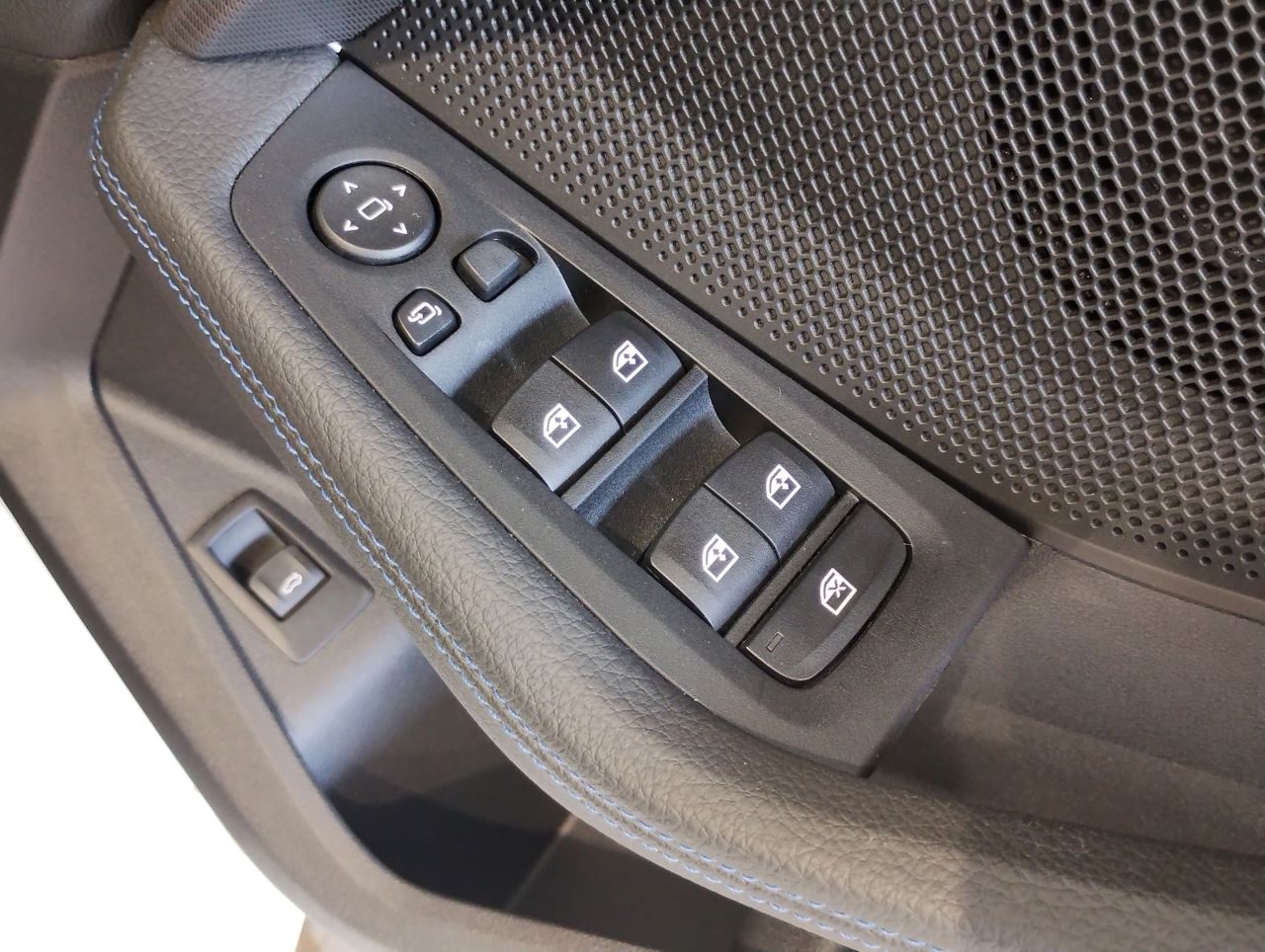 F40 118d Sports Hatch 5-door B47 2.0d