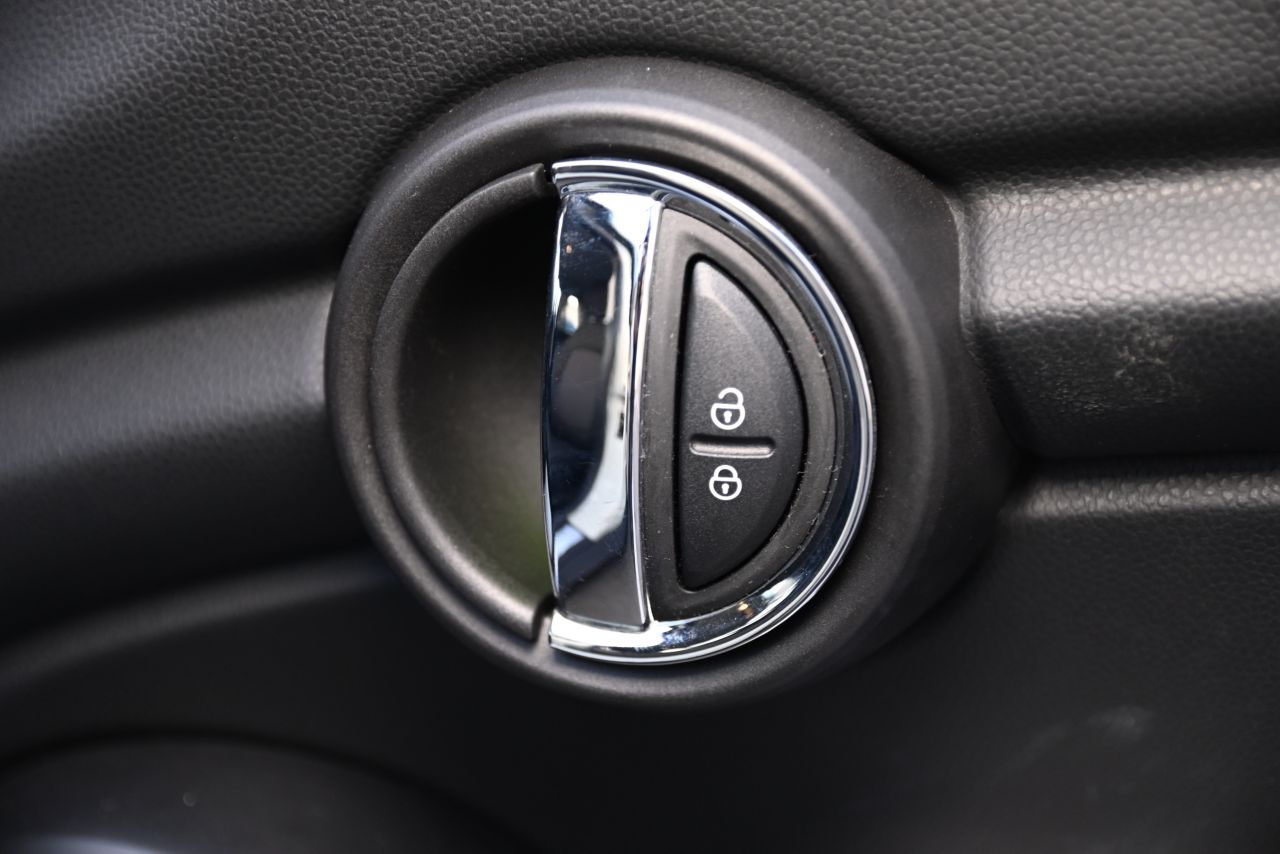 F55 MINI Cooper 5-Door Hatch LCI